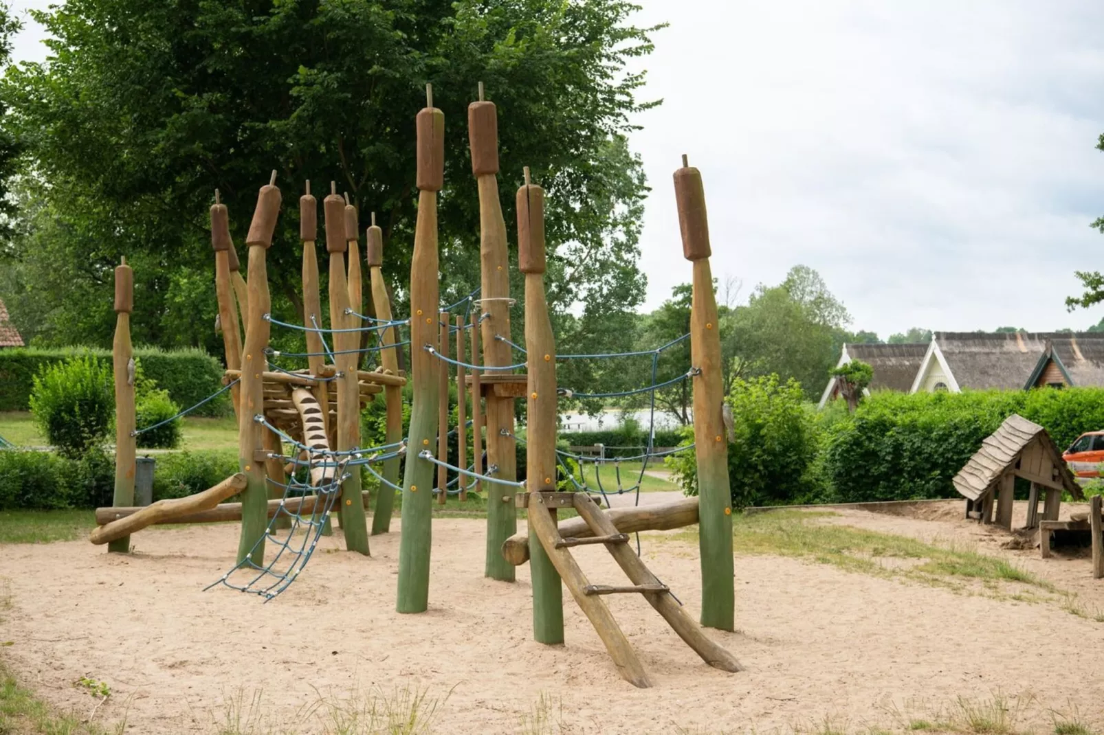 Schneeeule 220-Tuinen zomer