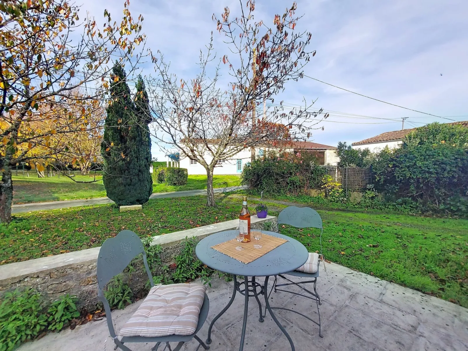 Le Four à Chaux-Buiten