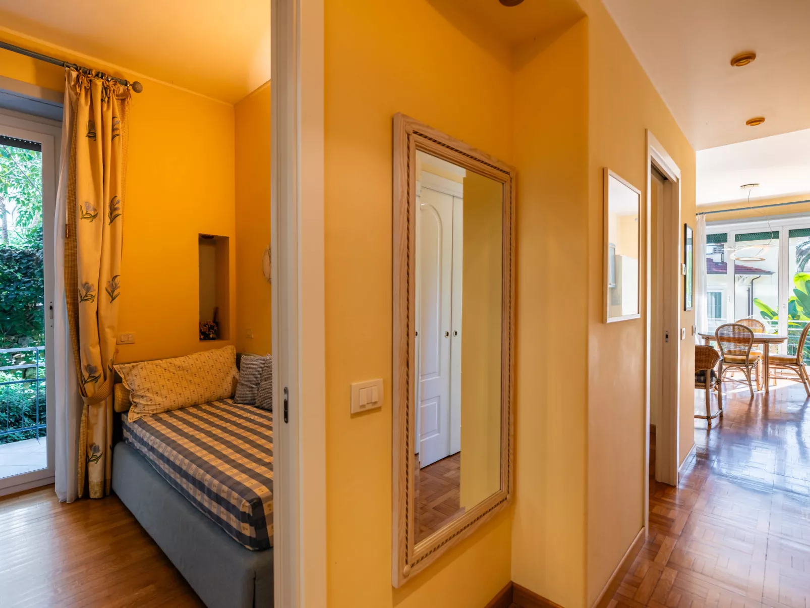 Sunshine Dreams-Binnen