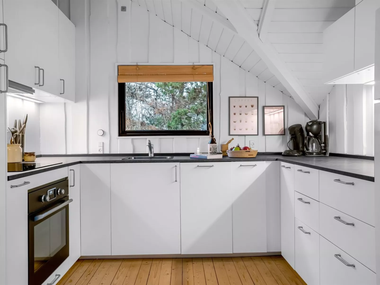 "Ejla" - 600m from the sea-Binnen