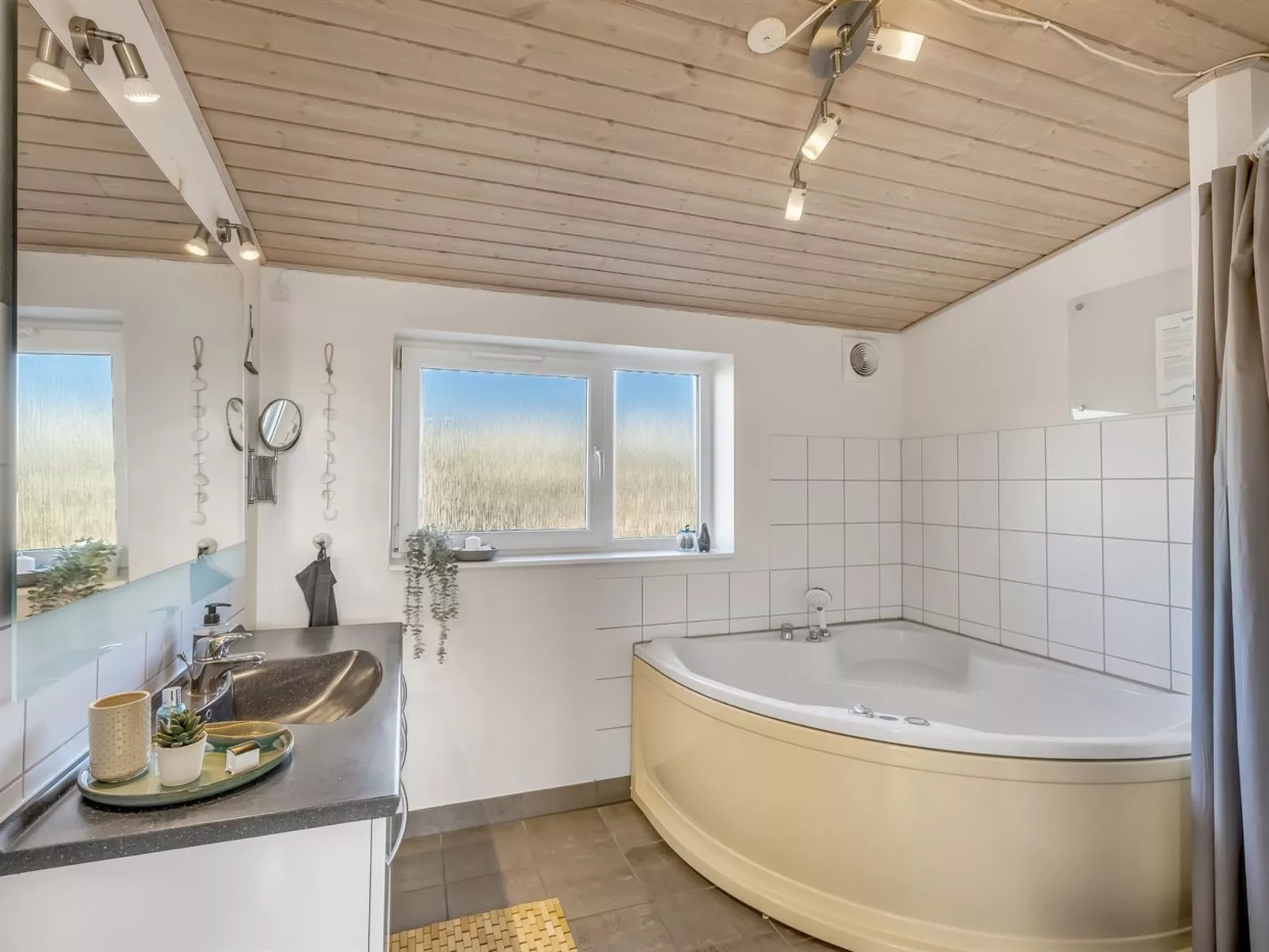 "Andersine" - 1km from the sea-Binnen