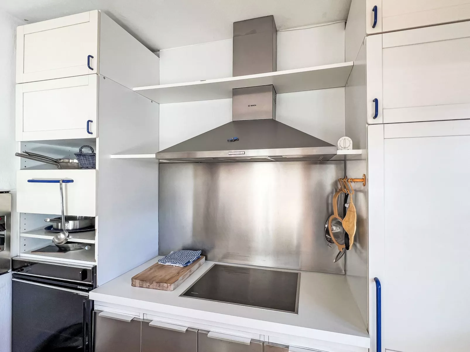 Blauer Elefant-Binnen