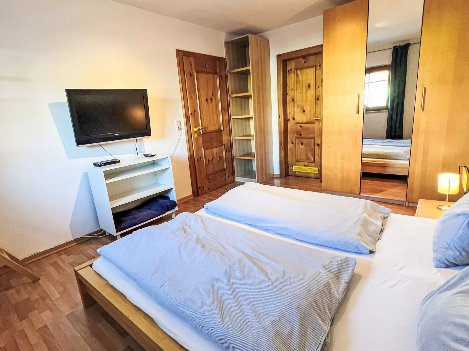 Blauer Elefant-Binnen