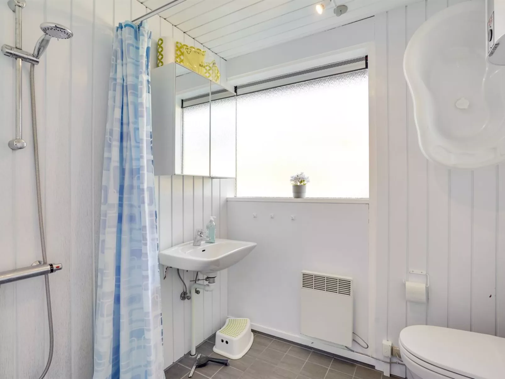 "Odstanus" - 575m from the sea-Binnen