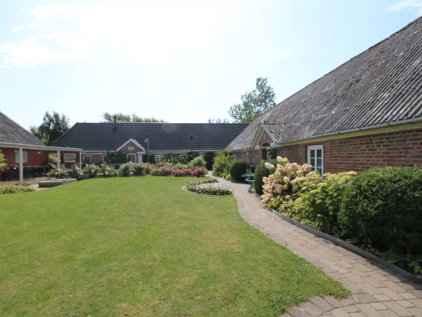 "Brigitte" - 1.3km to the fjord-Buiten