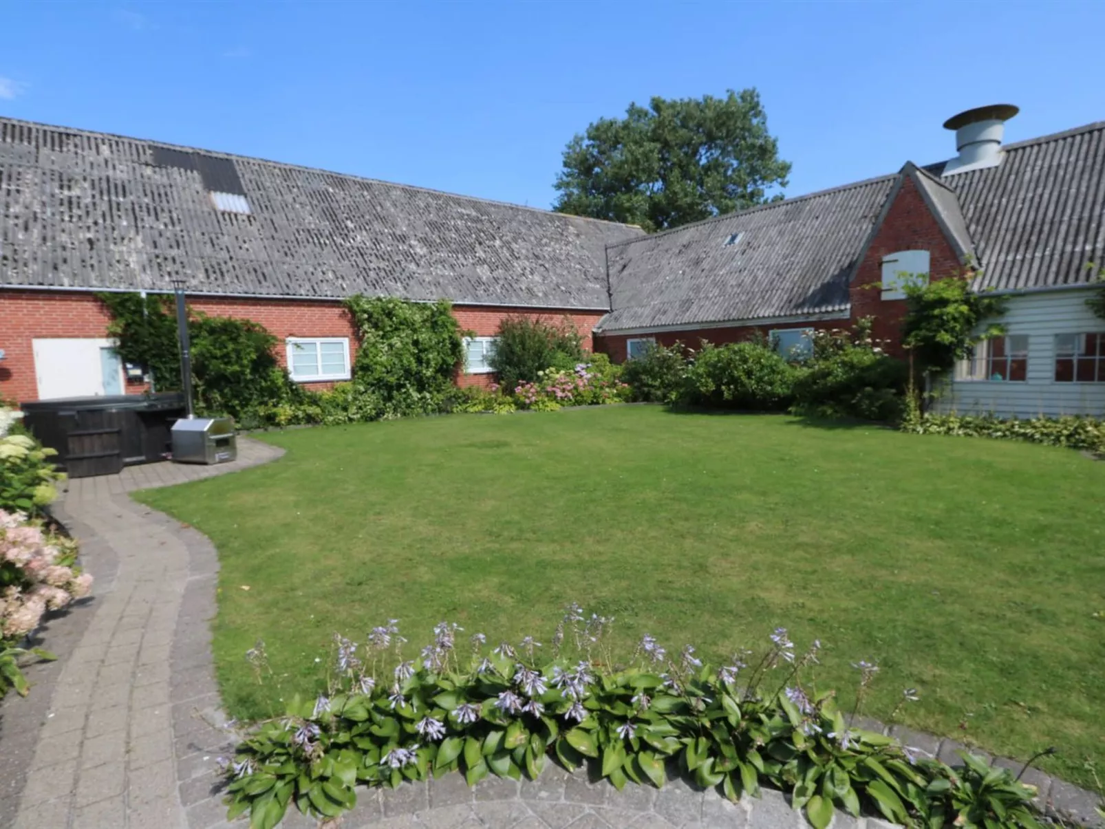 "Brigitte" - 1.3km to the fjord-Buiten