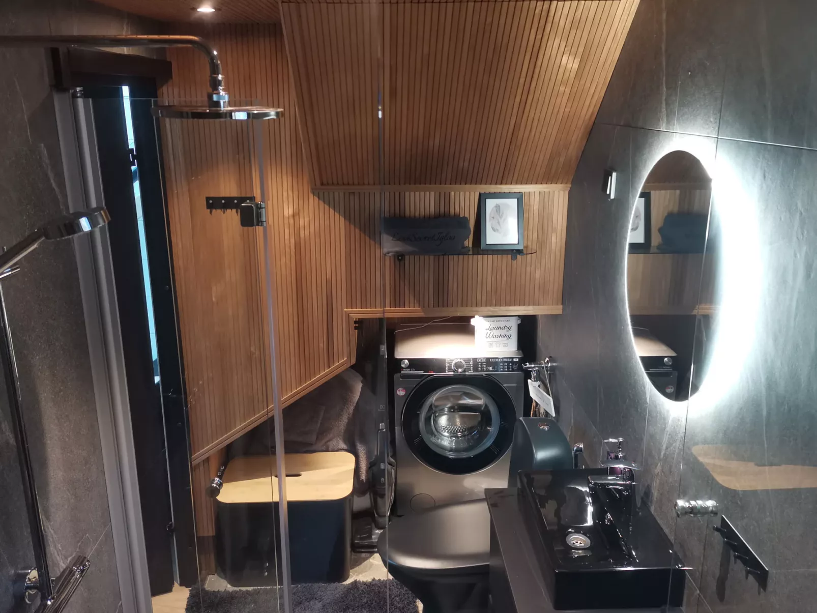 Levi secret igloo ruska 8d-Binnen