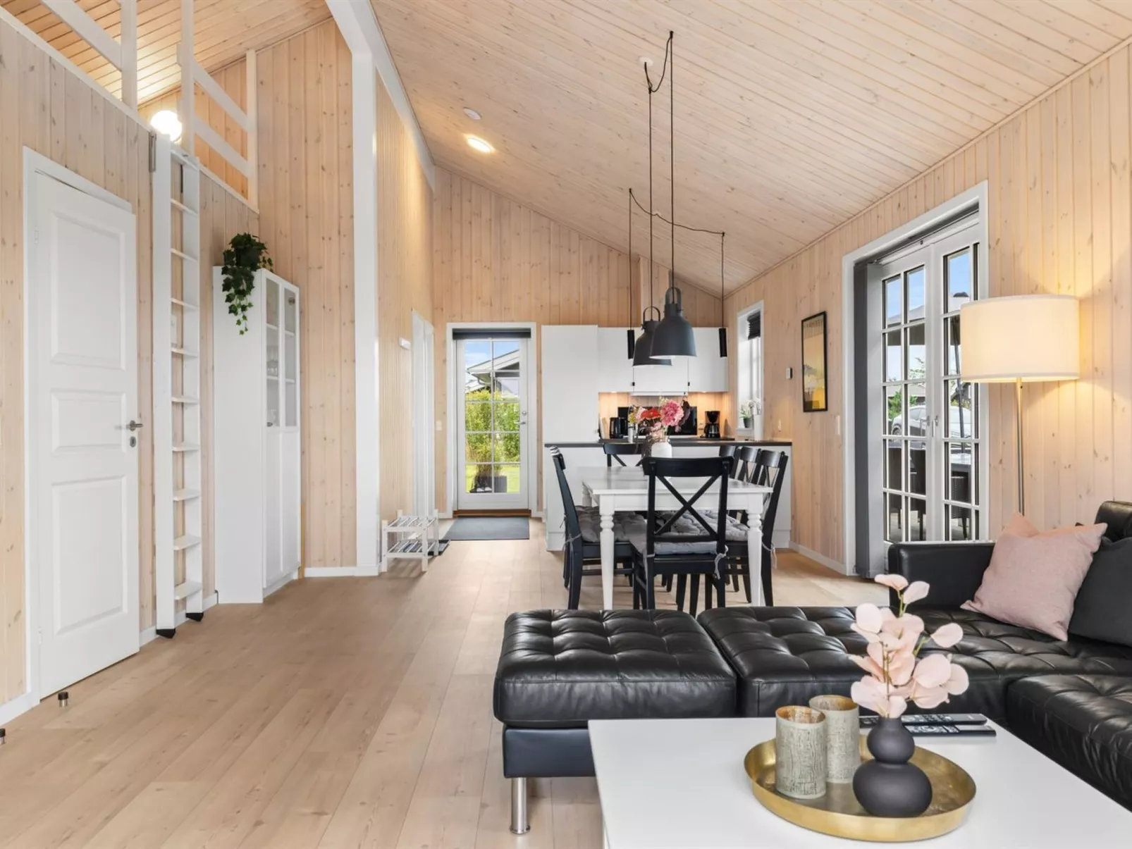 "Rixa" - 350m from the sea-Binnen