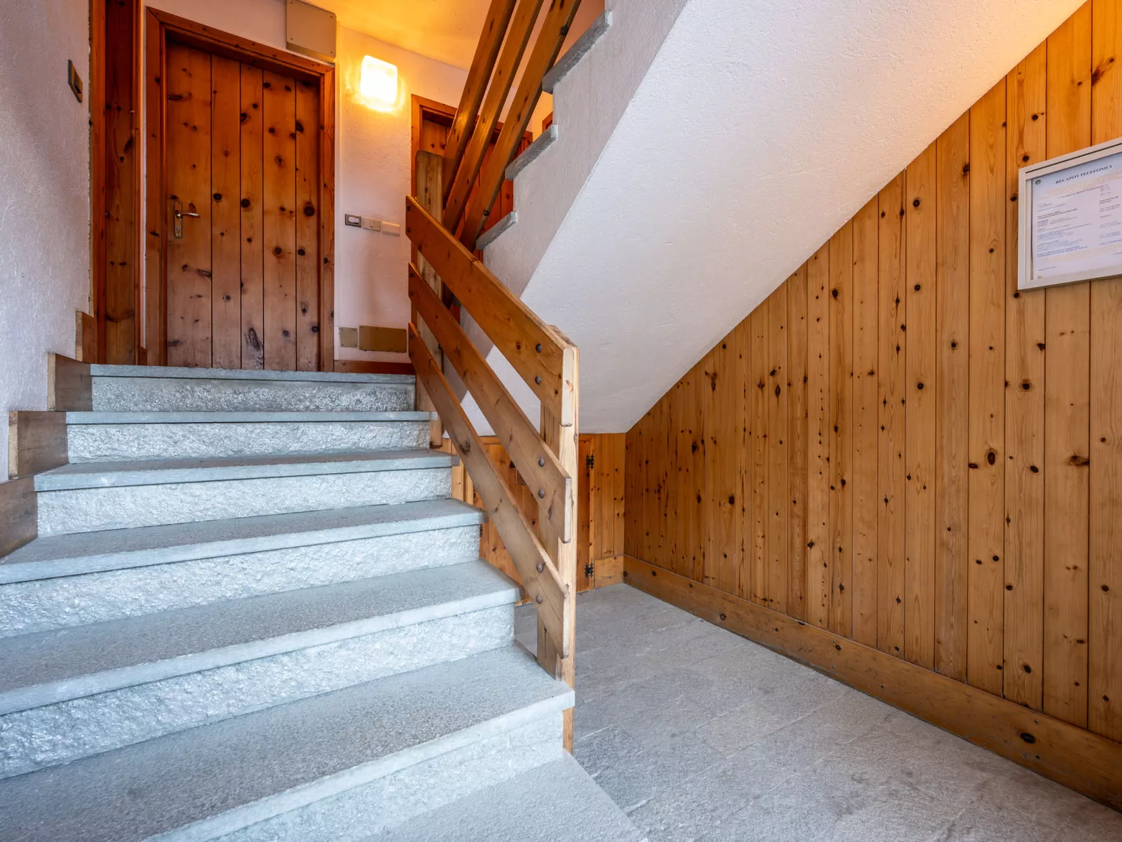 Gag Derby Apartment-Binnen