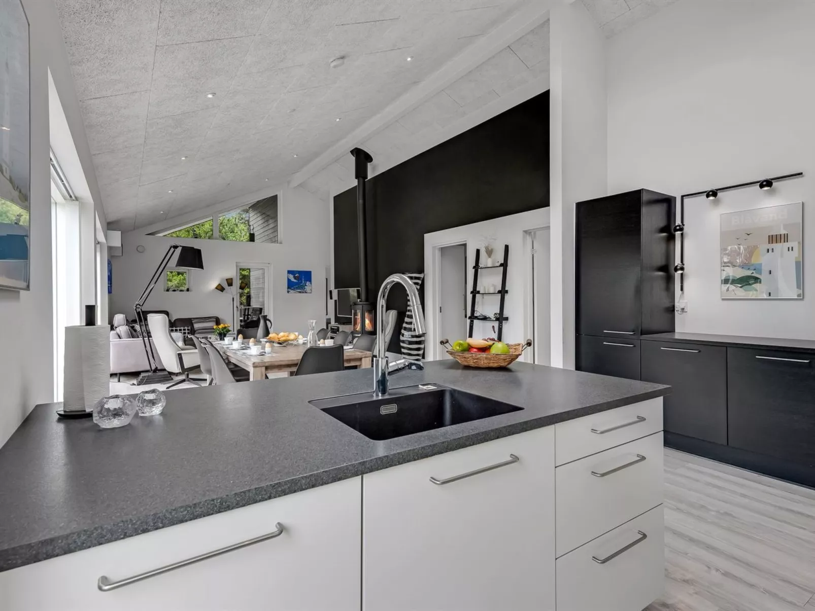 "Jonka" - 2km from the sea-Binnen