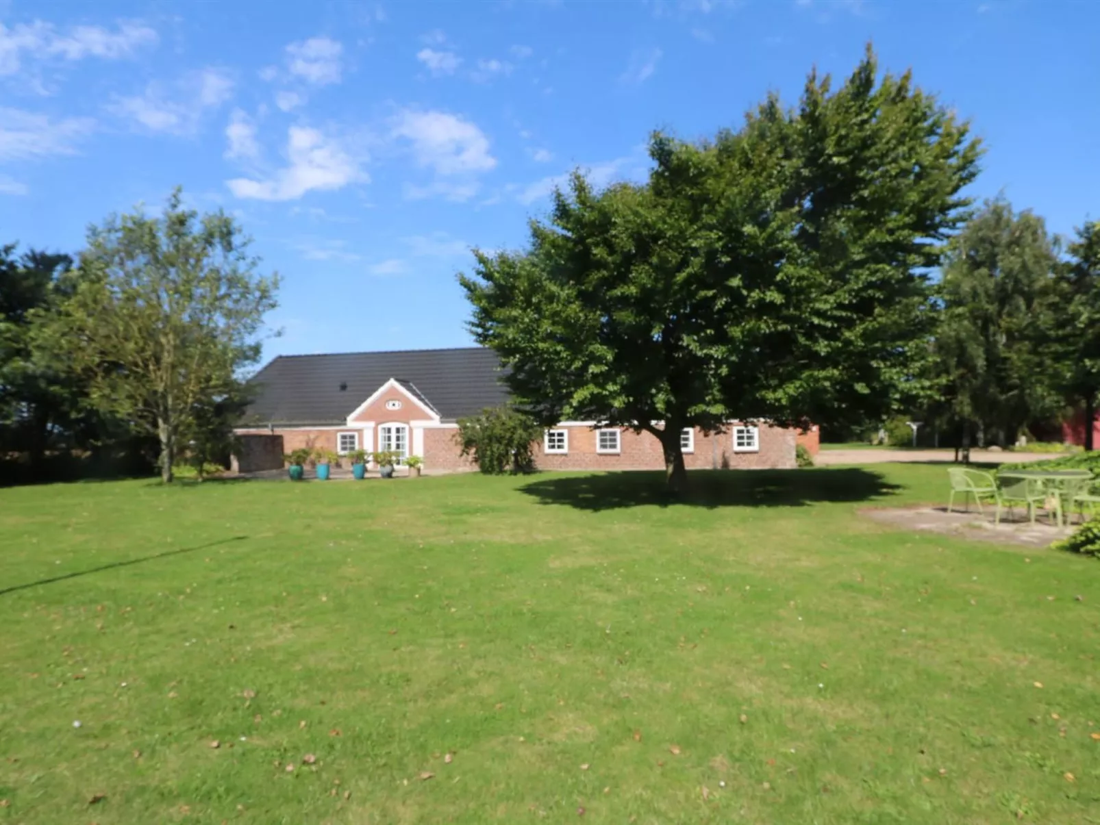 "Brigitte" - 1.3km to the fjord-Buiten