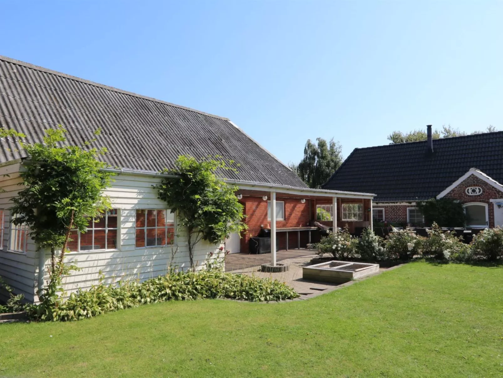 "Brigitte" - 1.3km to the fjord-Buiten