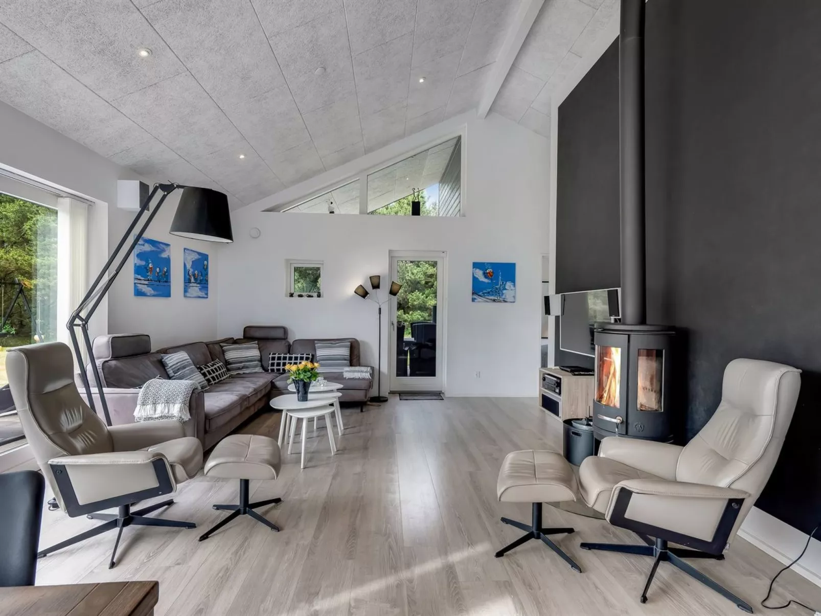 "Jonka" - 2km from the sea-Binnen