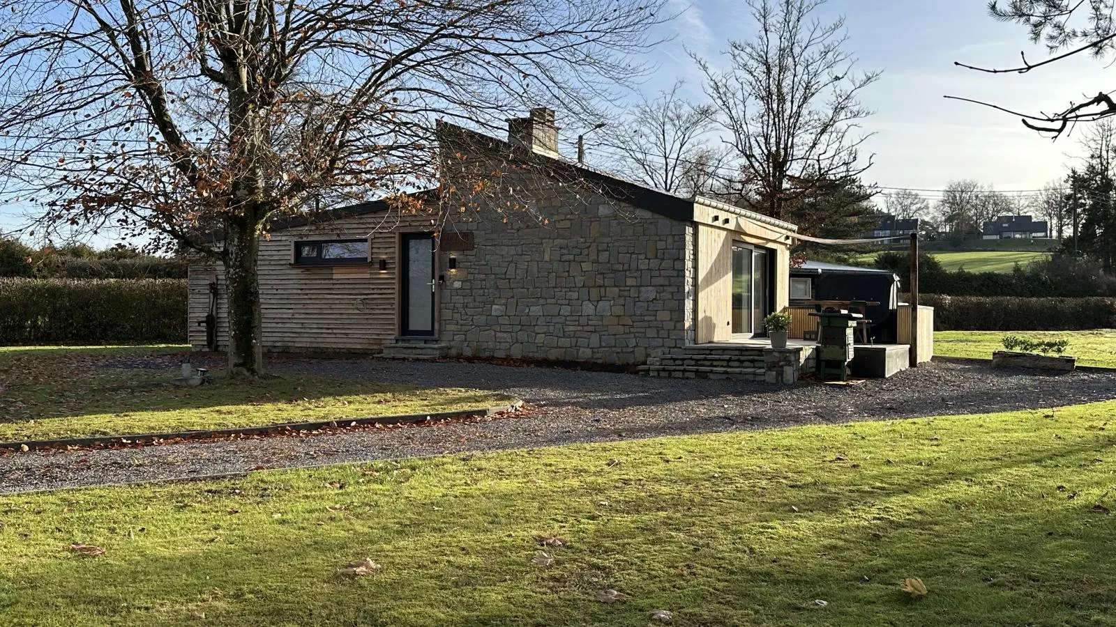 Chez Brigitte-Buitenkant zomer