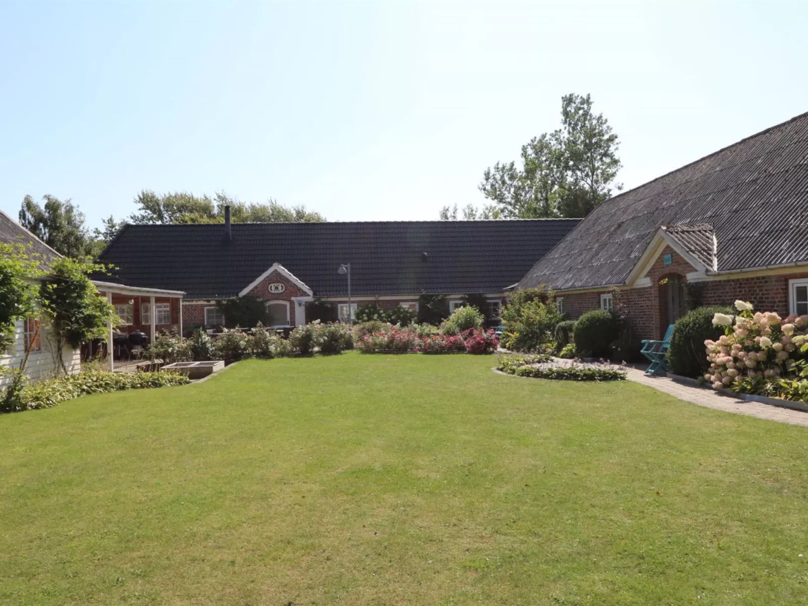 "Brigitte" - 1.3km to the fjord-Buiten