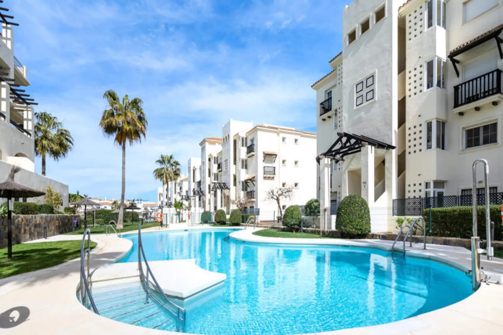 Appartements à San Luis de Sabanillas