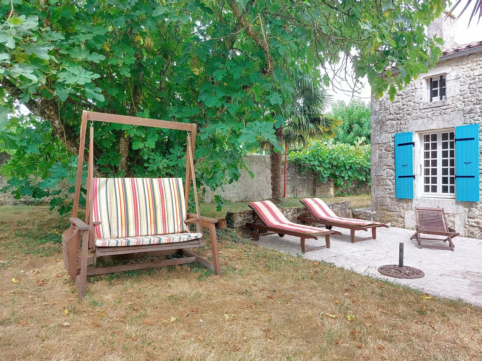 Les Vidalières-Buiten