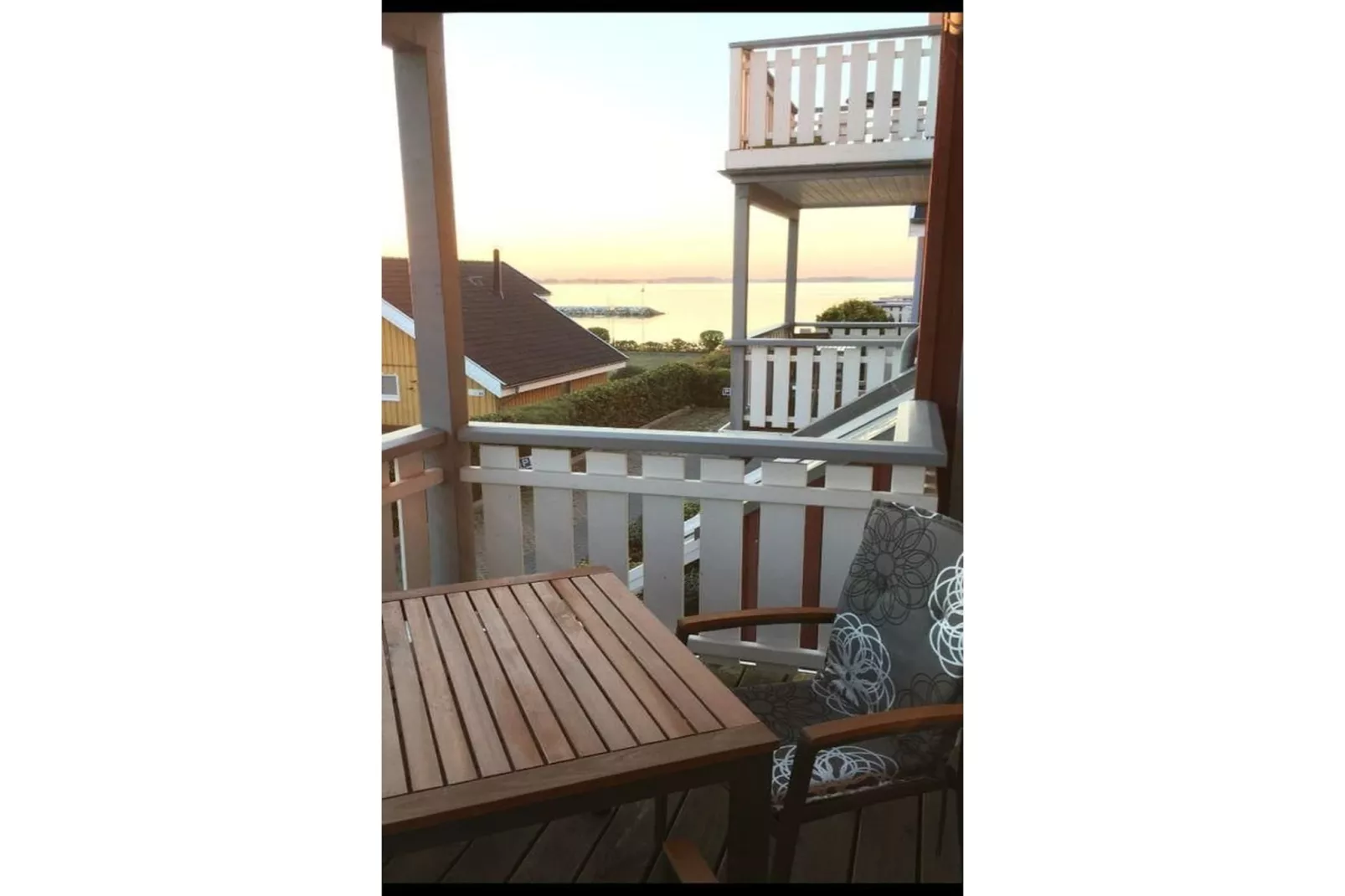 Mitteldeck 414-Terrasbalkon