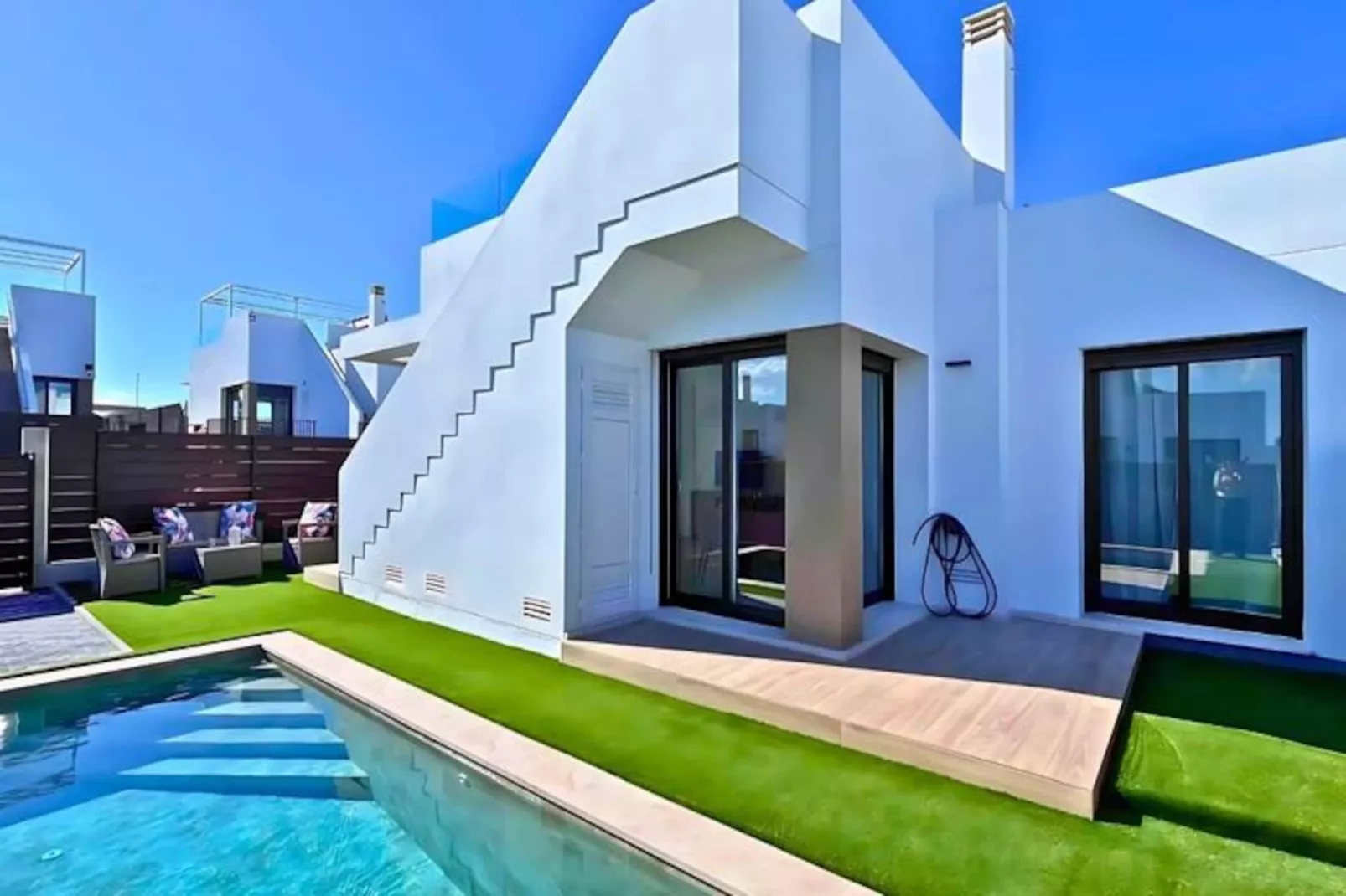 Golf, Soleil Et Piscine Priv&eacute;e Pour Un S&eacute;jour De R&ecirc;ve !