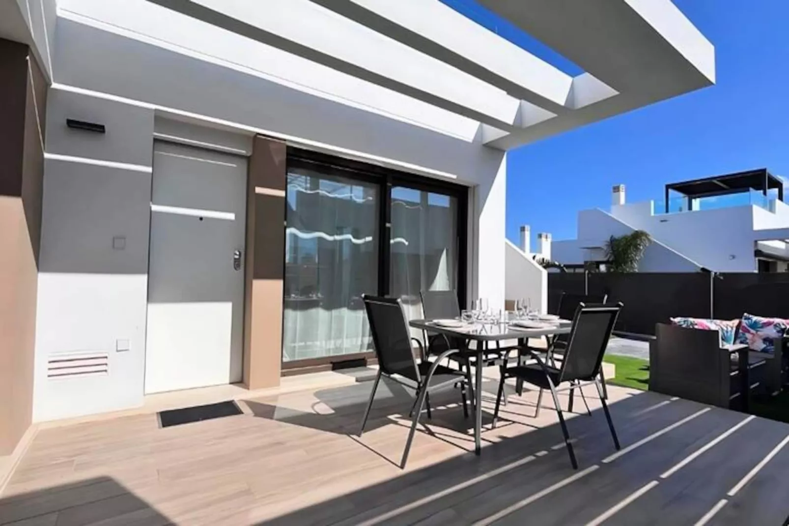 Golf, Soleil Et Piscine Priv&eacute;e Pour Un S&eacute;jour De R&ecirc;ve !-Niet-getagd