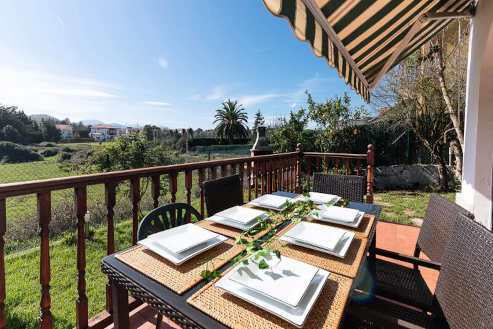 Maison à Argonos-Niet-getagd