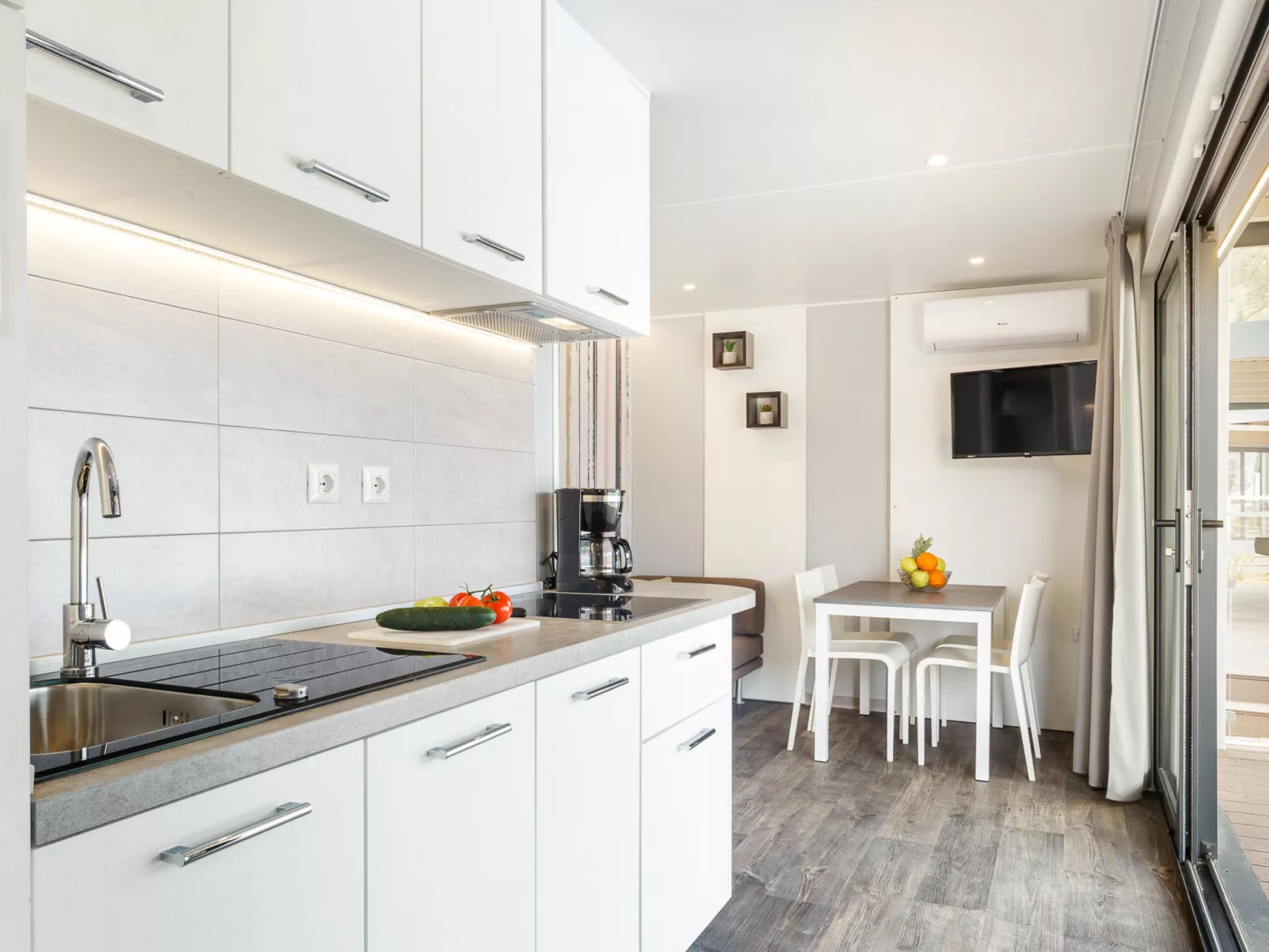 Camping Santa Marina-Binnen