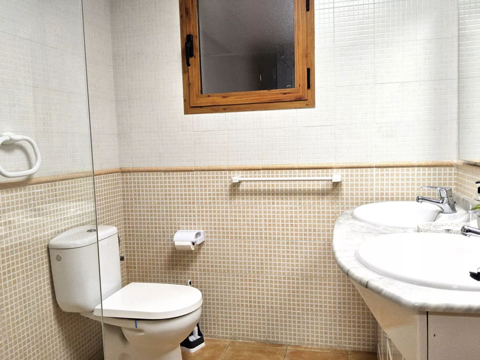 Residencial Font Rotja - Binnen