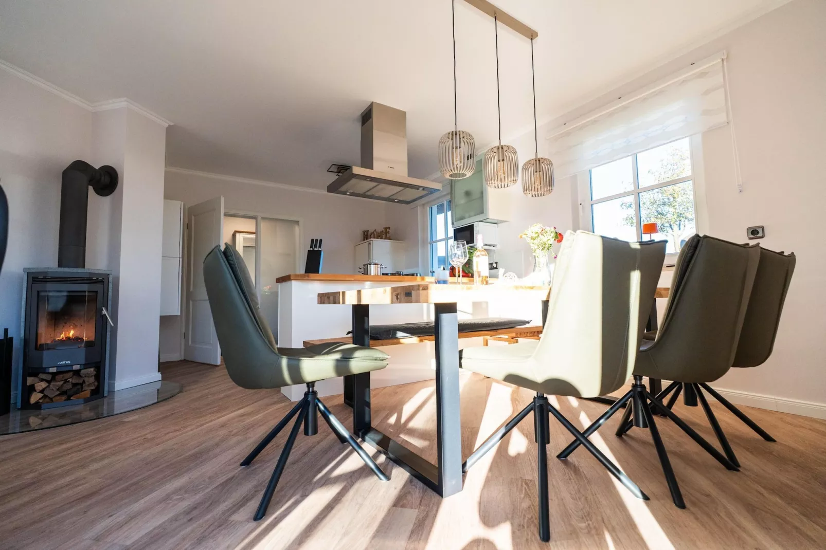 Haubenlerche 53-Eetkamer