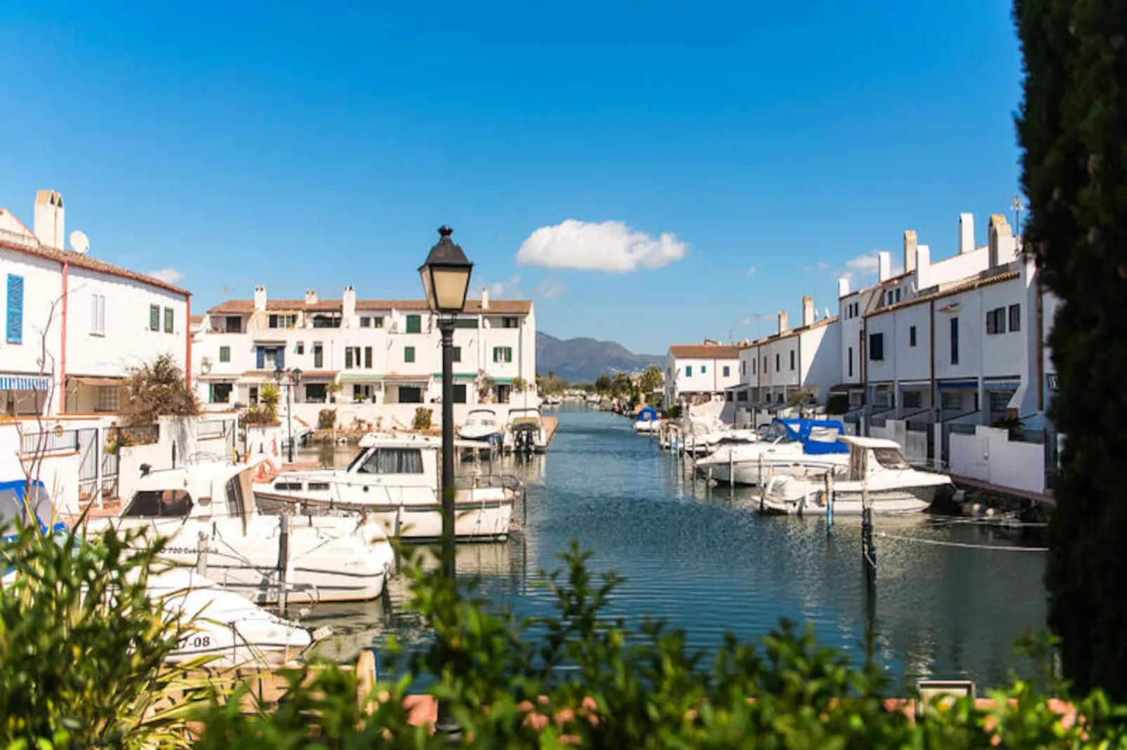 Maison à Empuriabrava-Niet-getagd