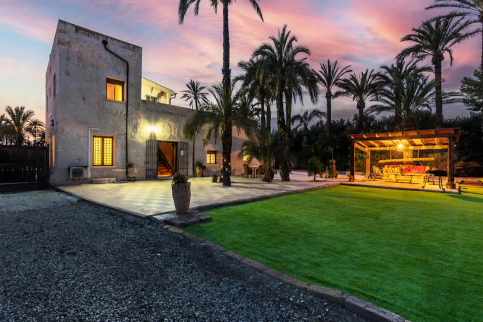 Maison à Elche-Niet-getagd