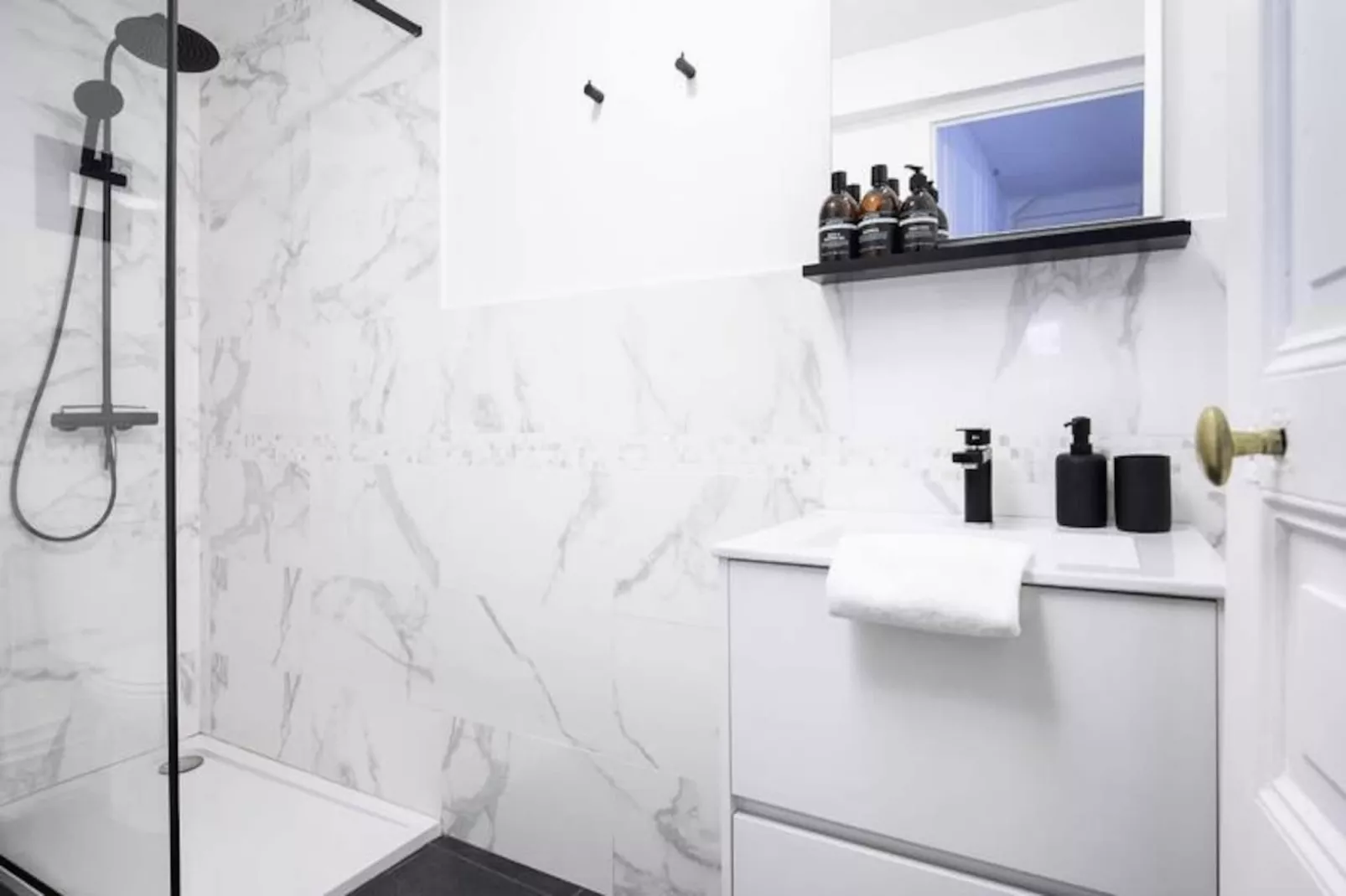 Appartements à La Bourboule-Niet-getagd