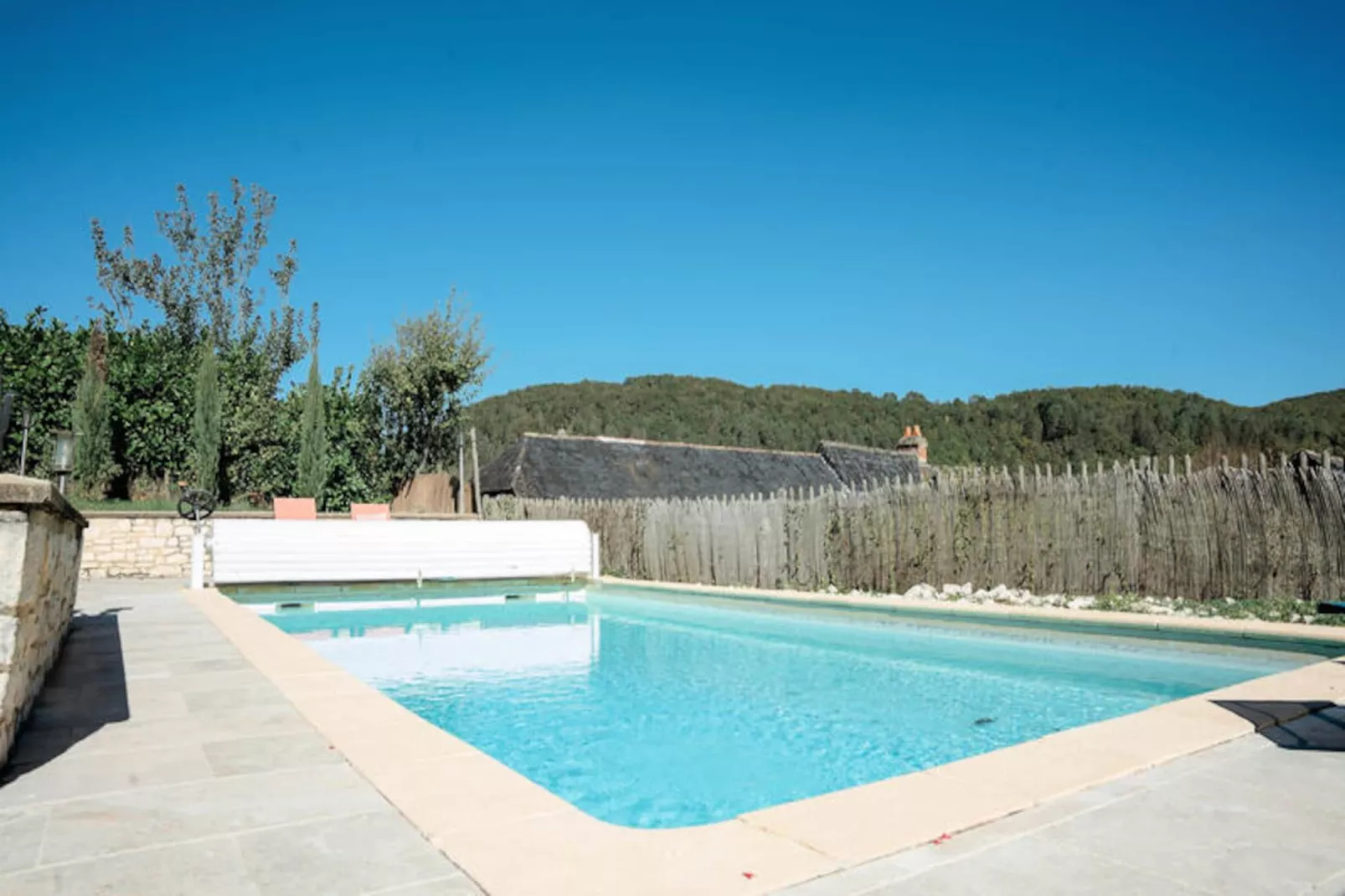 Maison à Coly-Niet-getagd