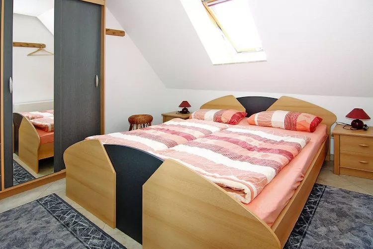 Ferienwohnung Jeske Altenkirchen-2 Etage max 2 Erw u 2 Kinder-Slaapkamer