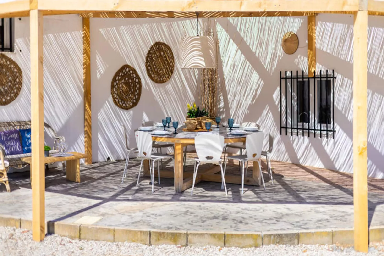 Maison à Ibi-Niet-getagd