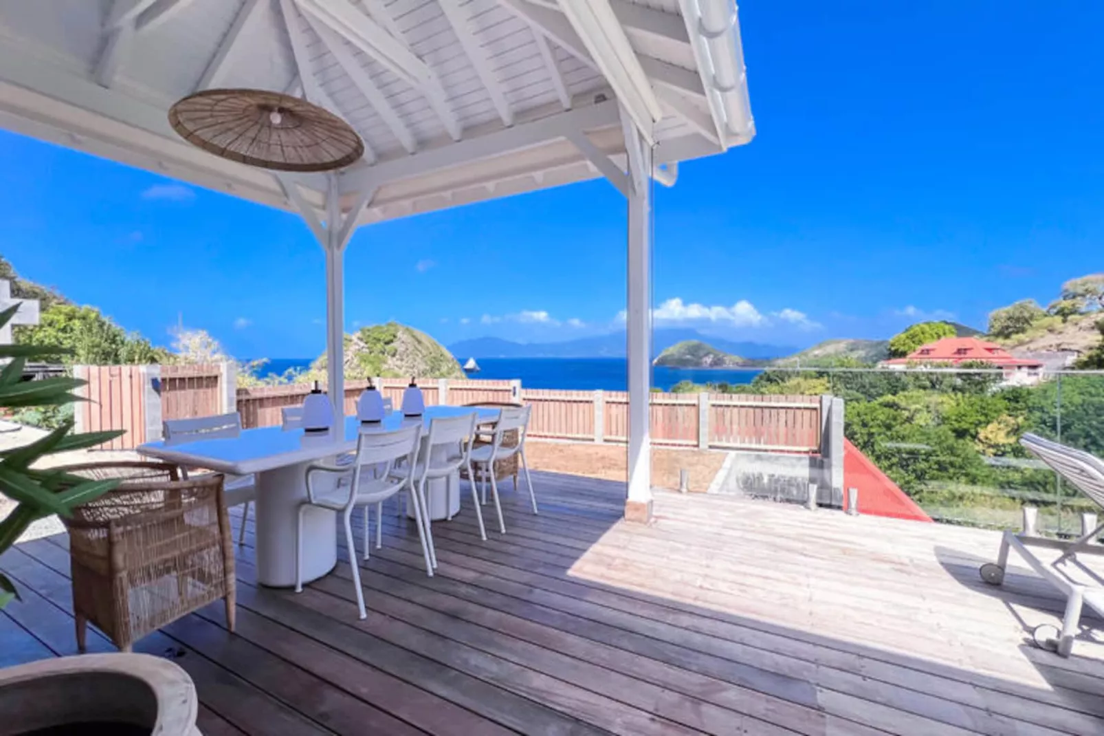 Maison à Terre de Haut-Niet-getagd