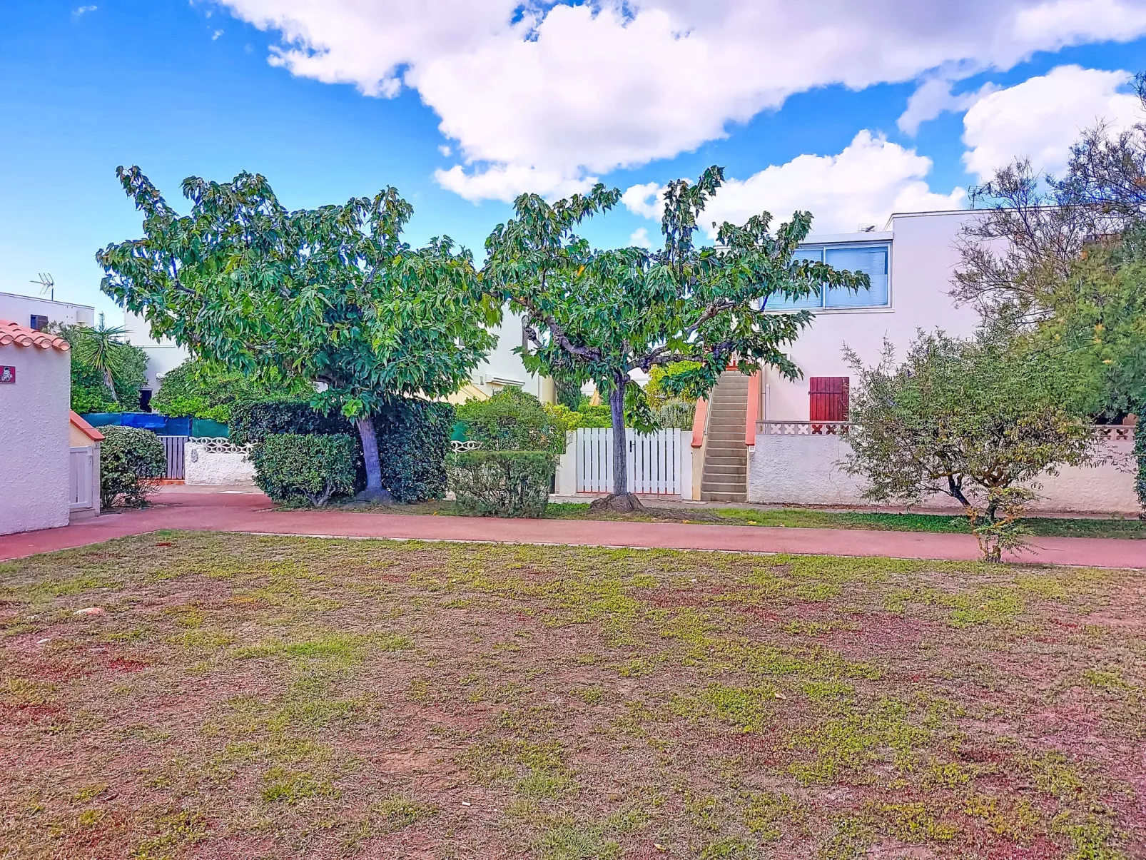 Les Supers Marines-Buiten