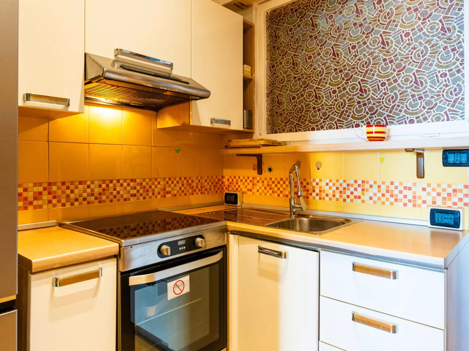 Capo Pino tra le Onde-Binnen