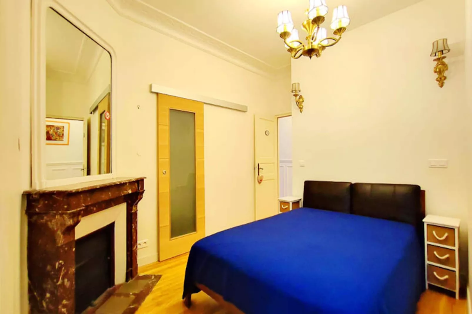 Appartements à Paris-Niet-getagd
