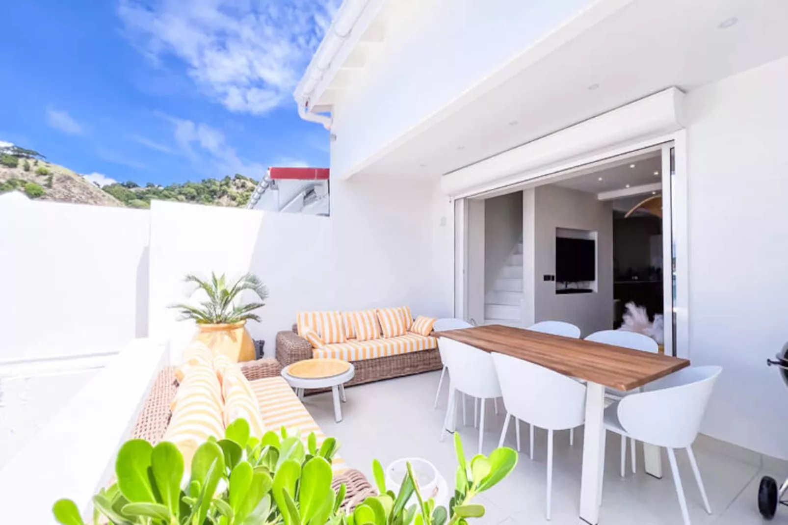 Maison à Terre de Haut-Niet-getagd