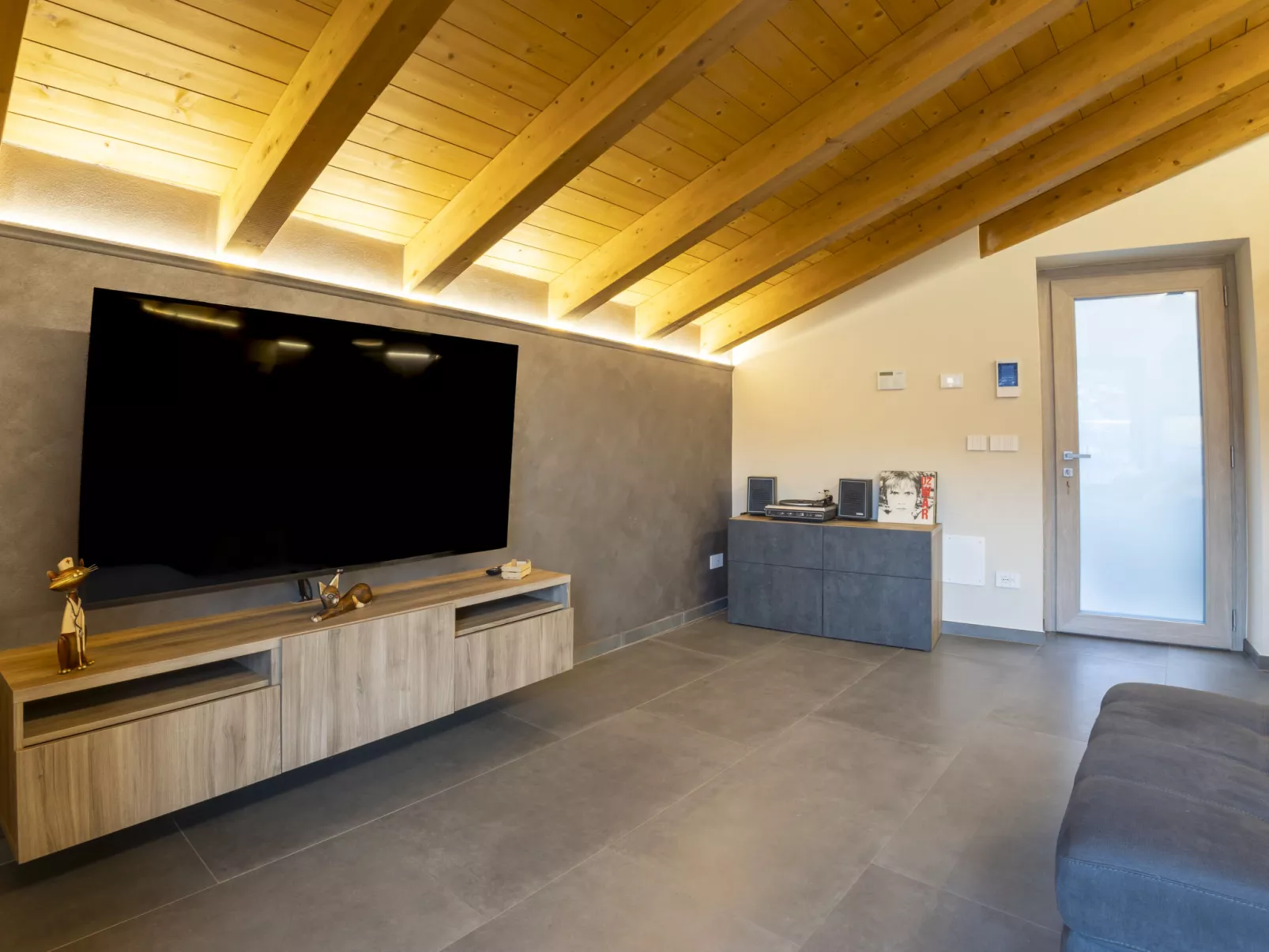 Cech Coast House-Binnen