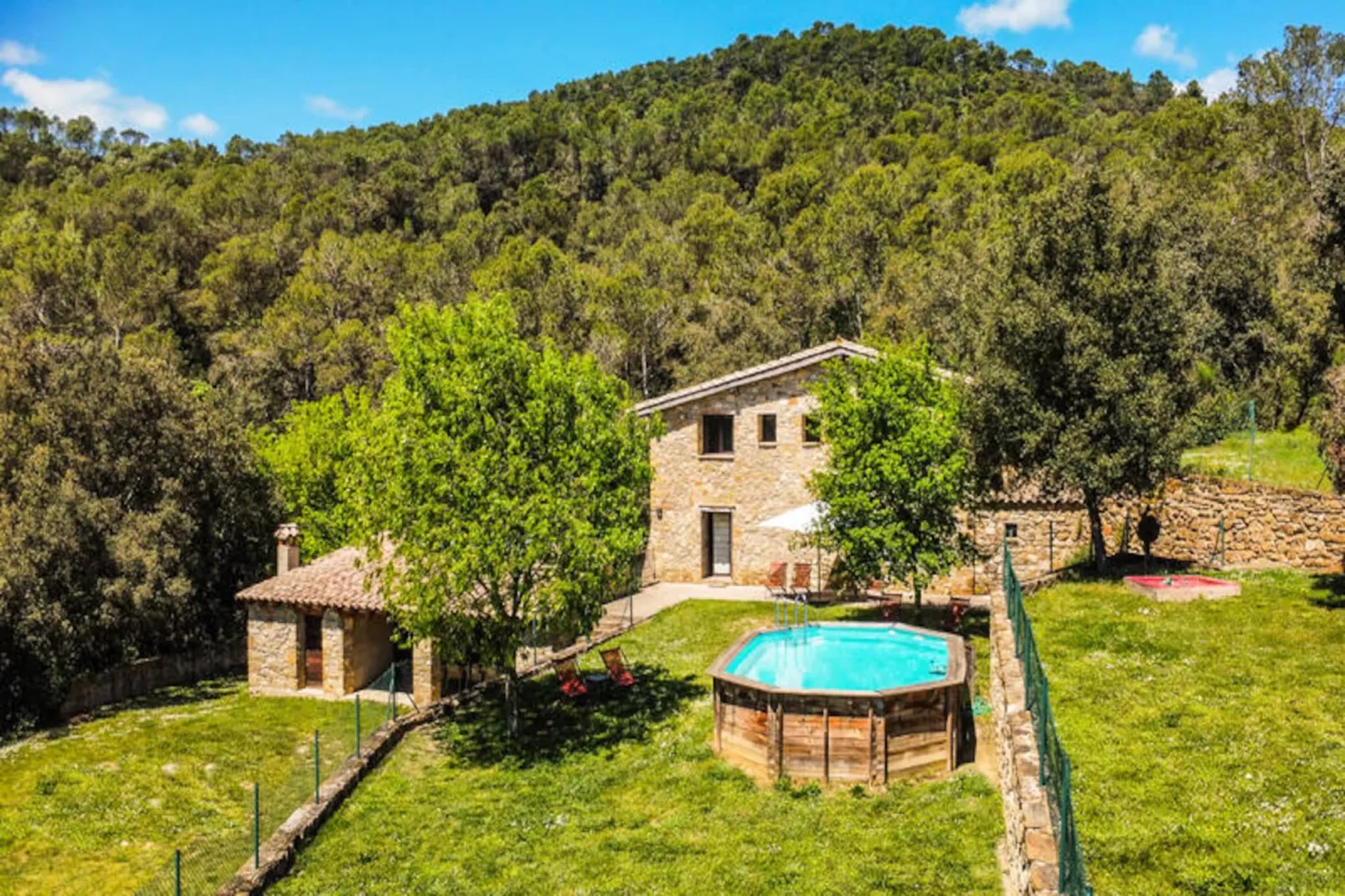 Mobil Home - Bungalow - Cottage à Beuda-Niet-getagd