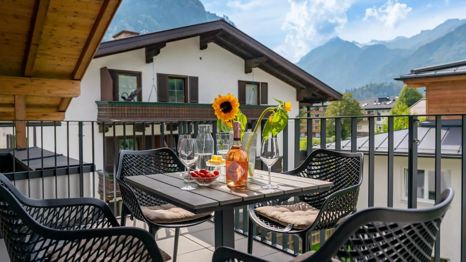 Falken Suites TOP 6-Terrasbalkon