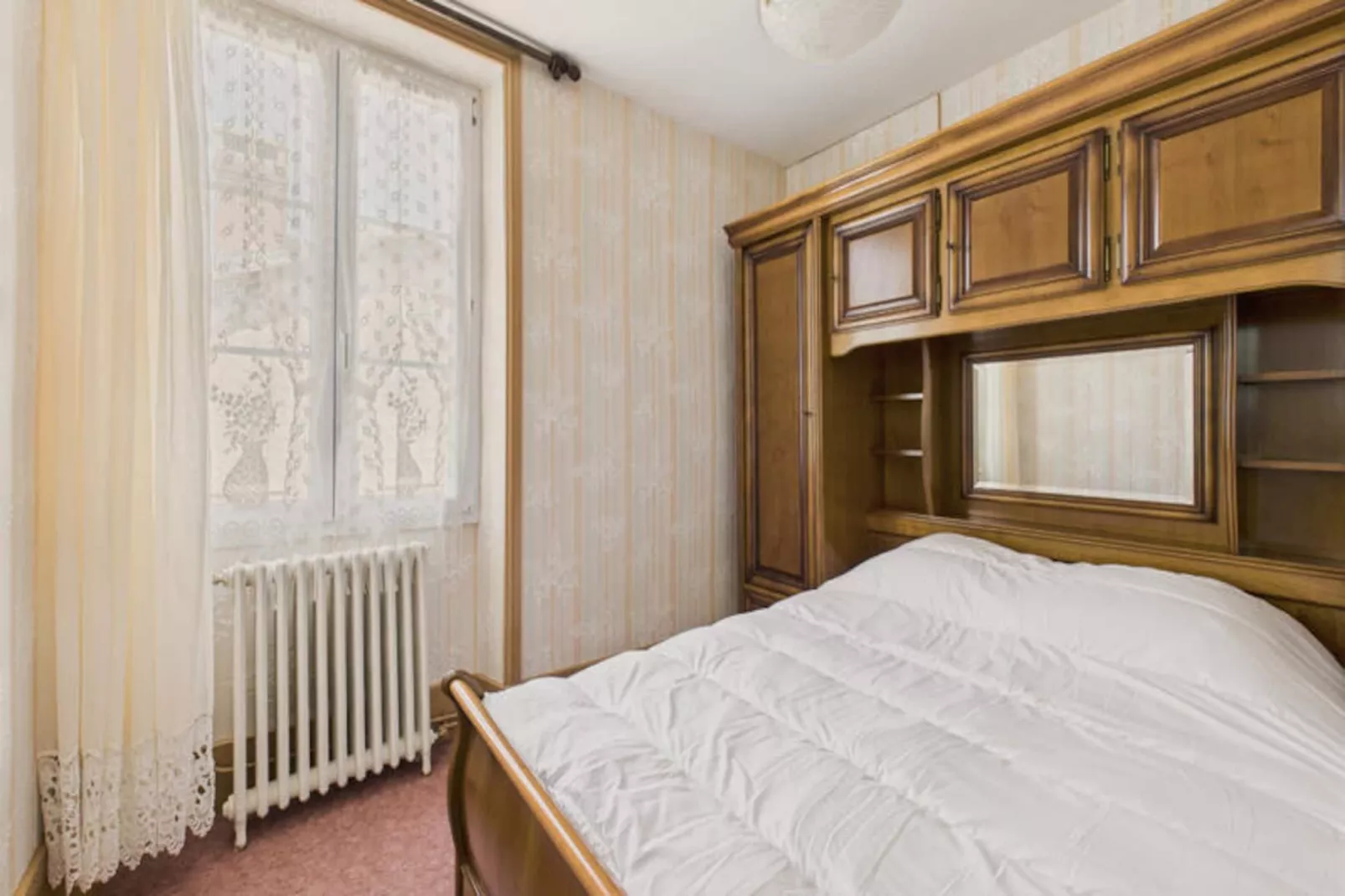 Maison à Montignac-Niet-getagd