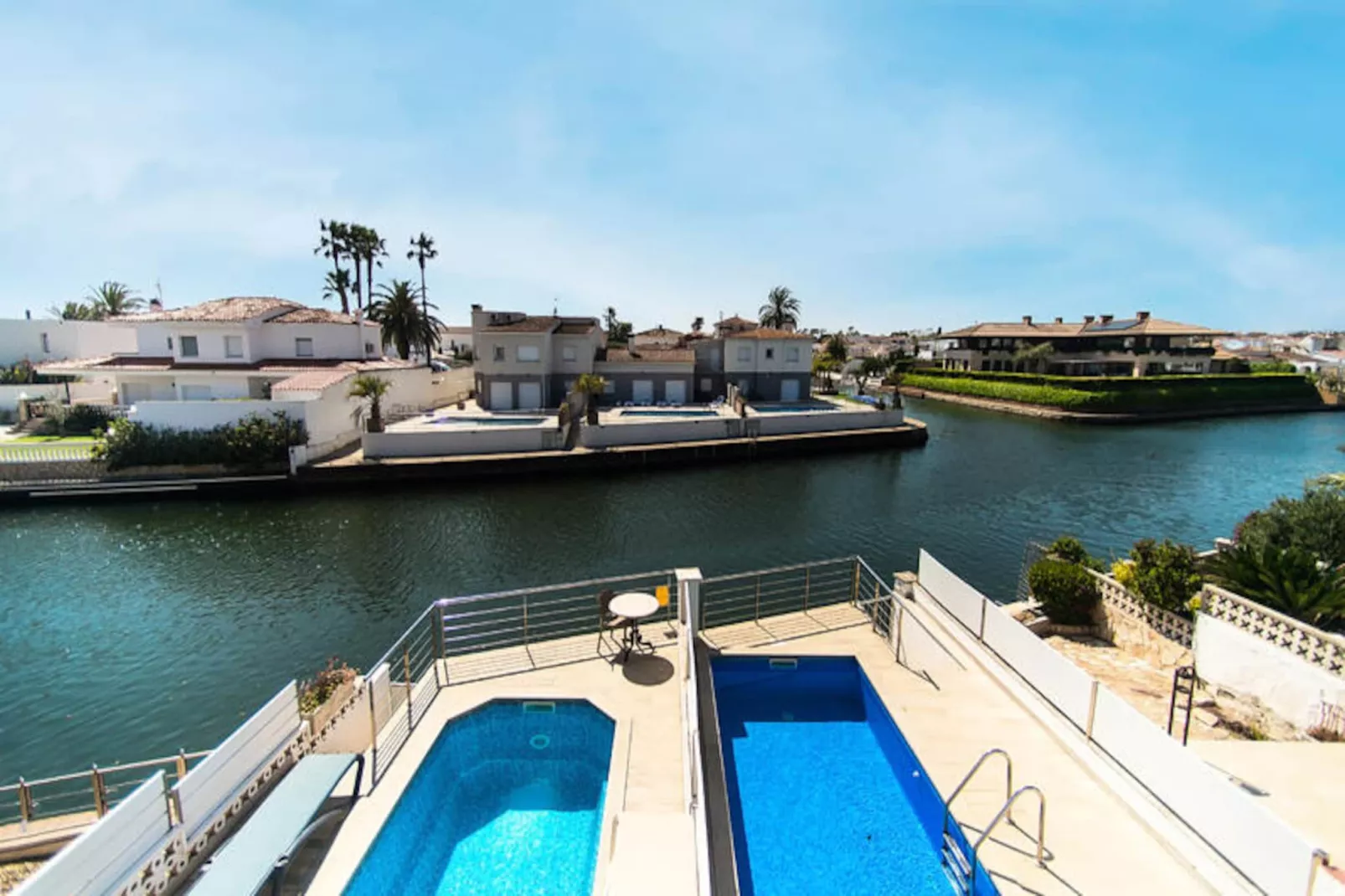 Maison à Empuriabrava-Niet-getagd