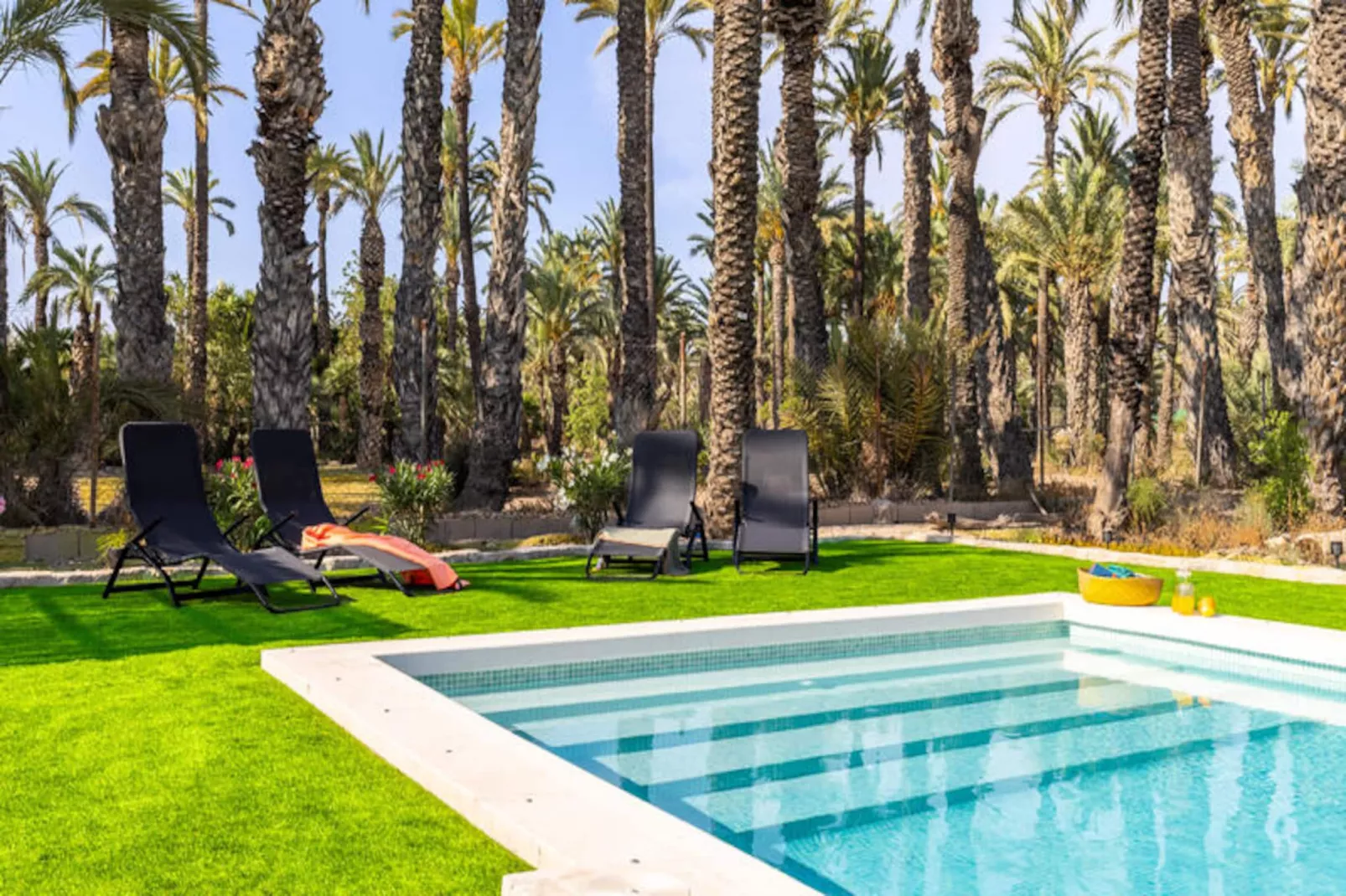 Maison à Elche-Niet-getagd