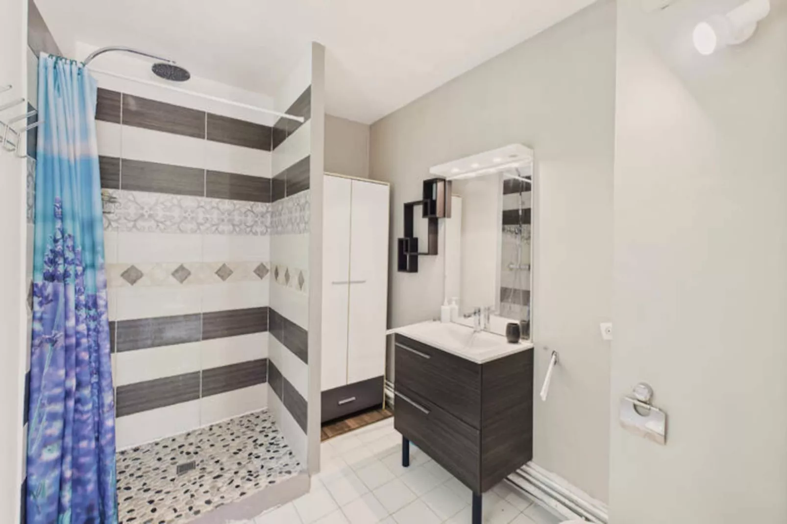 Maison à Peyzac le Moustier-Niet-getagd