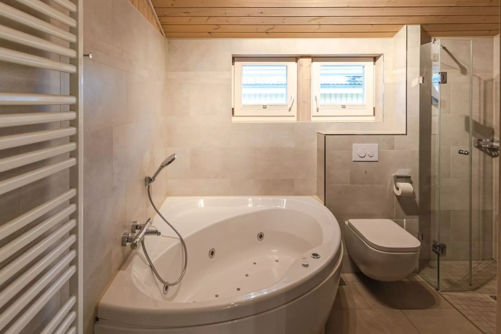 FH Seeschwalbe 220-Badkamer