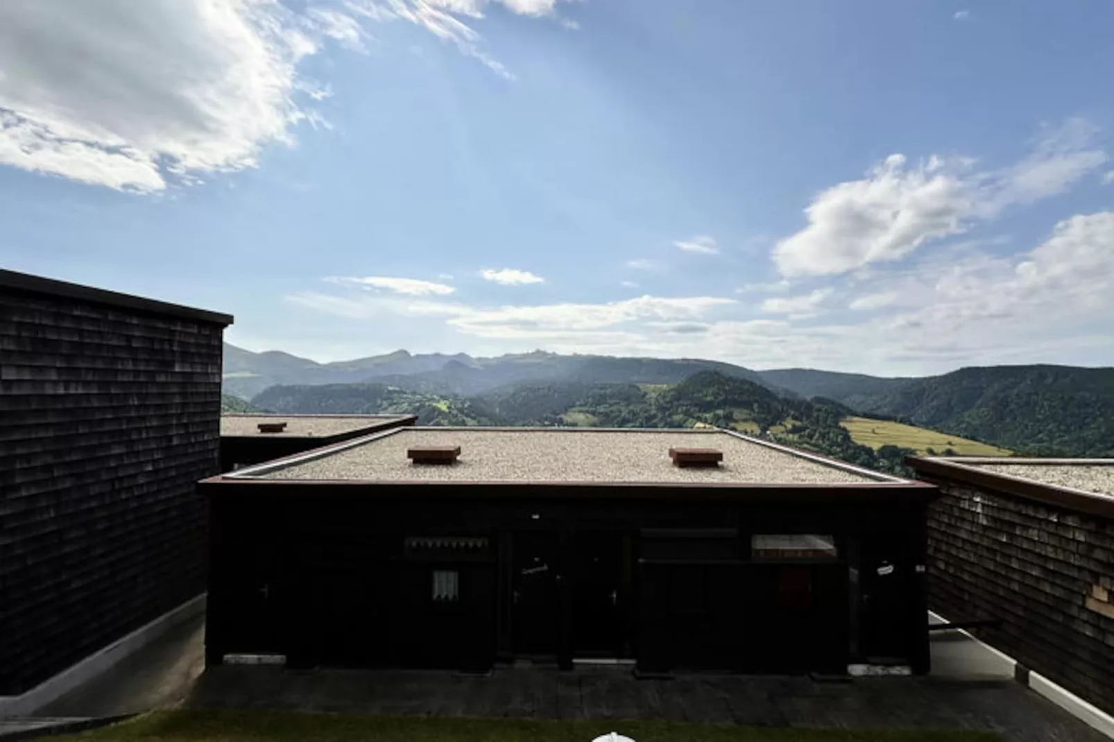 Appartements à Murat Le Quaire-Niet-getagd