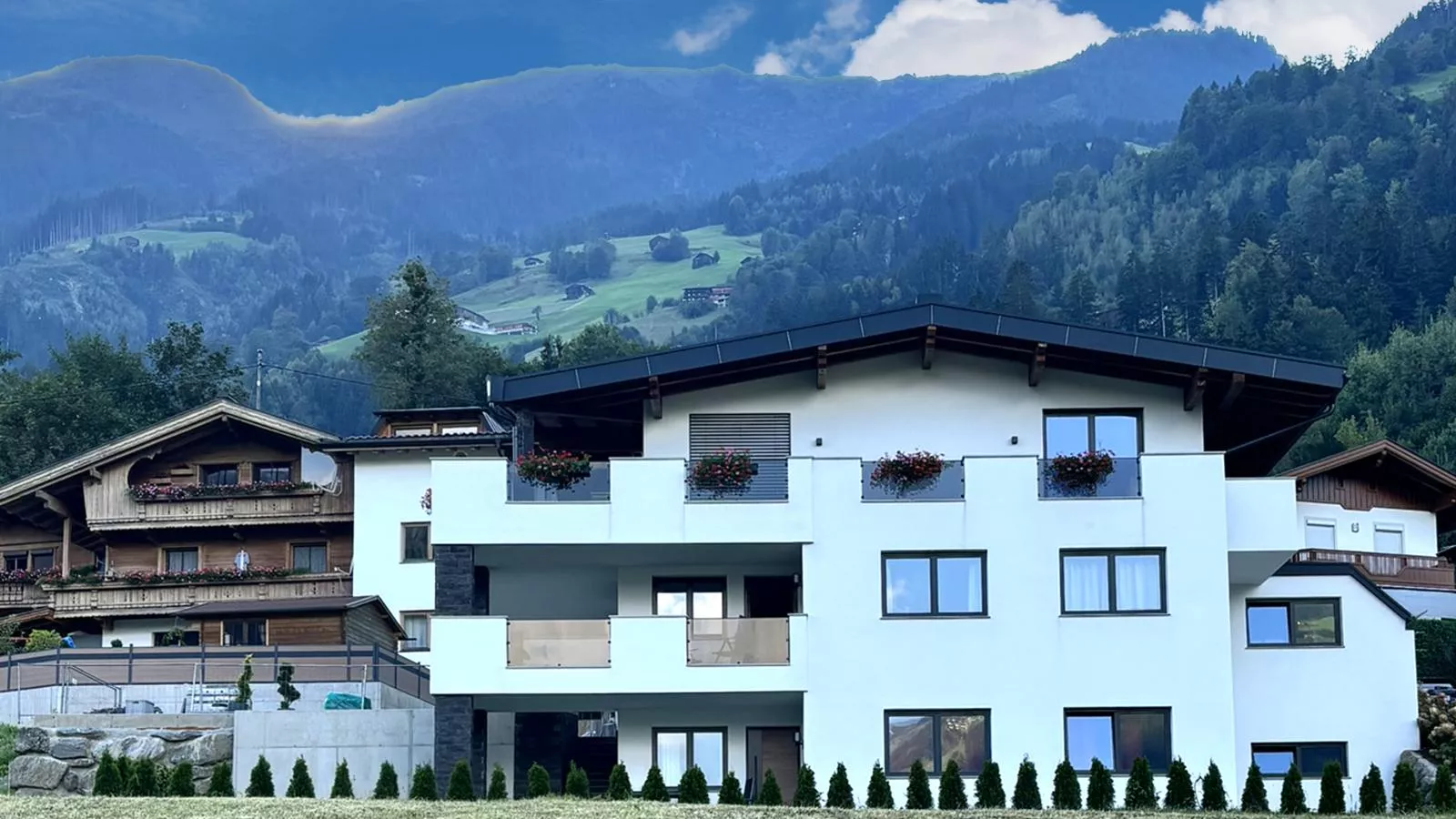 Appart Zell-Buitenkant zomer