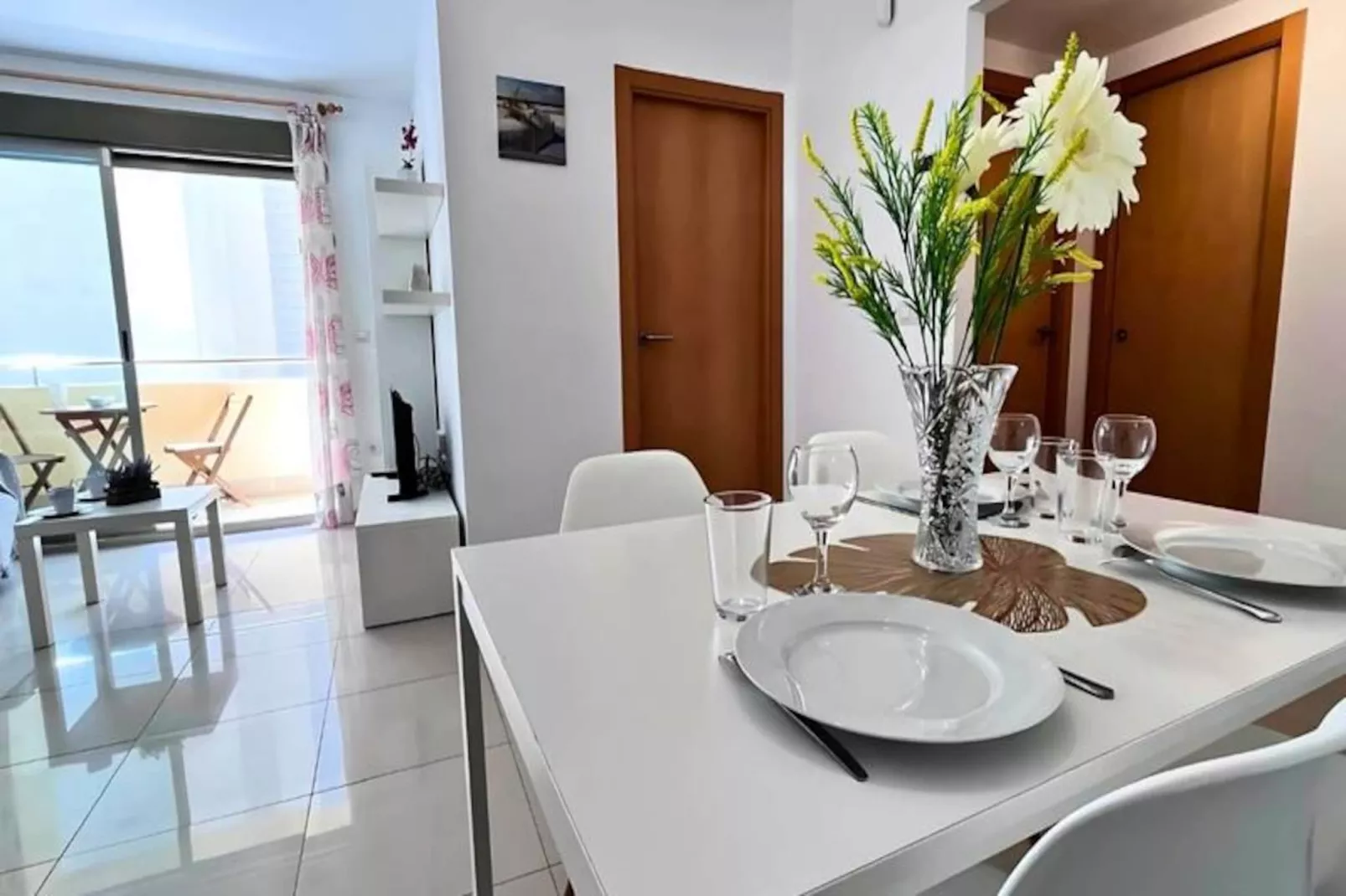 Appartement Lumineux &agrave; 50m De La Plage Avec Piscine Et Parking-Niet-getagd